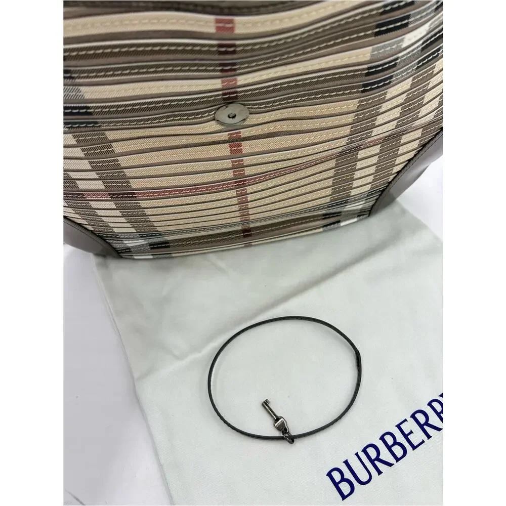 Women's Burberry Brooke hobo Bag canvas check made in Italy pristine condition